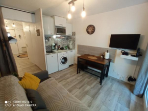 studio climatisé, 50 m de la prom, Wifi